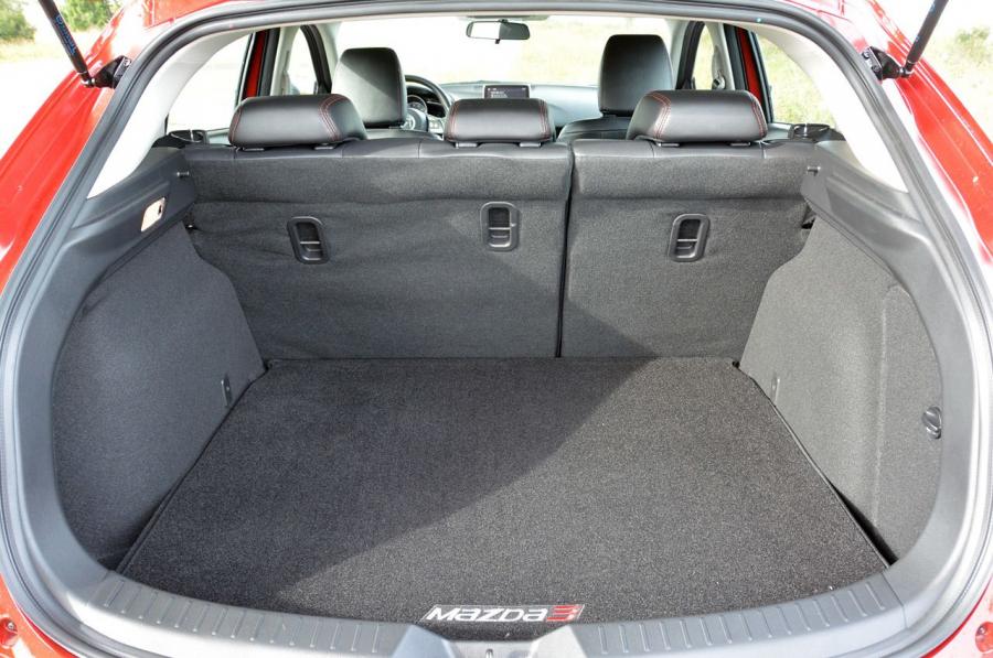  Mazda3 2014 года  (фото 35 из 41)
